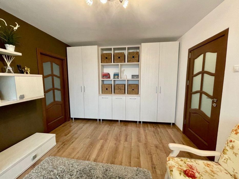 Apartament cu 2 camere foarte frumos