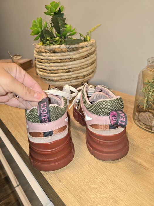 Сандали и обувки 36 и 37 номер gucci dior ,liu jo,UGG ,patrizia pepe