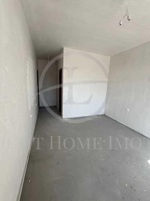 Продава се Тристаен апартамент в Пловдив, Тракия - 104 кв.м за 1587 €/кв.м - Снимка #1