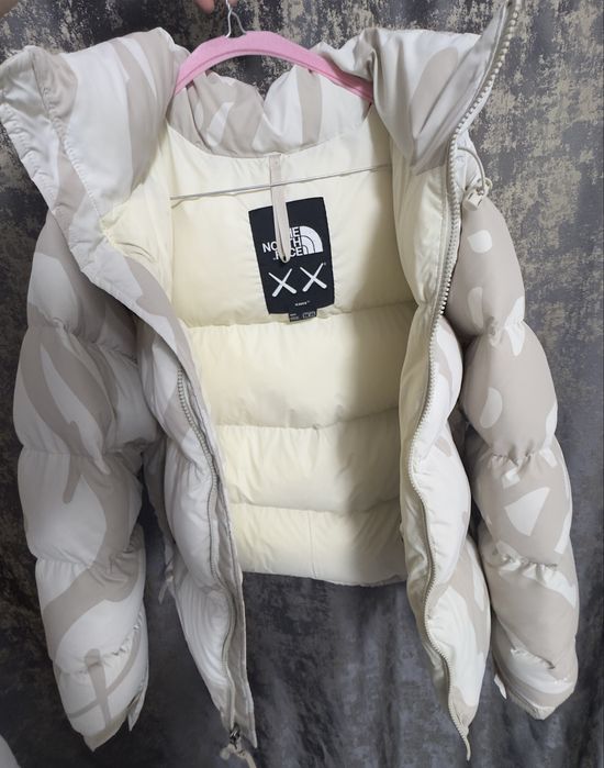 Geaca The North Face TNF & KAWS marimea L