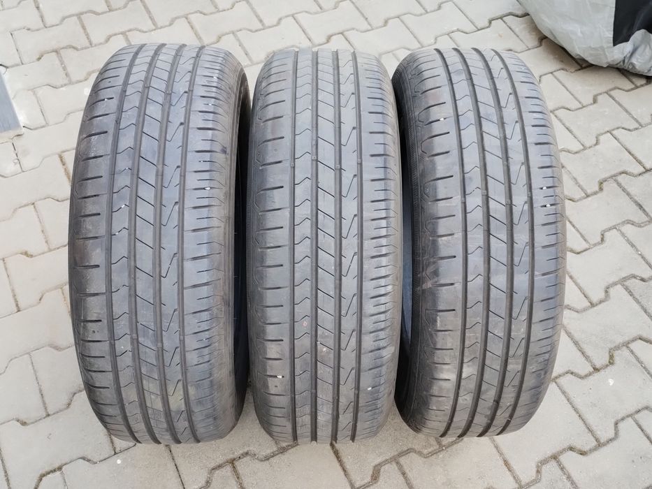 Vând 3 Anvelope de vară 215/65 R17 99V Hankook Ventus Prime 3 DOT 2021