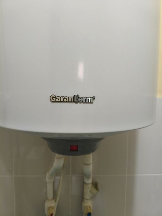 Аристон 100л, водонагреватель 100л Российский. Состояние идеальное!