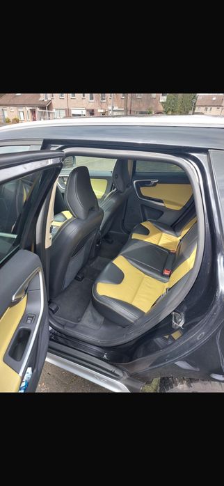 Volvo xc 60 detali in privat