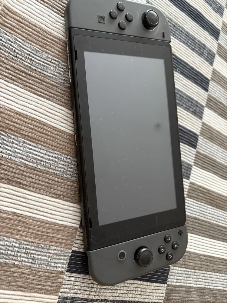 Nintendo Switch комплект с игри