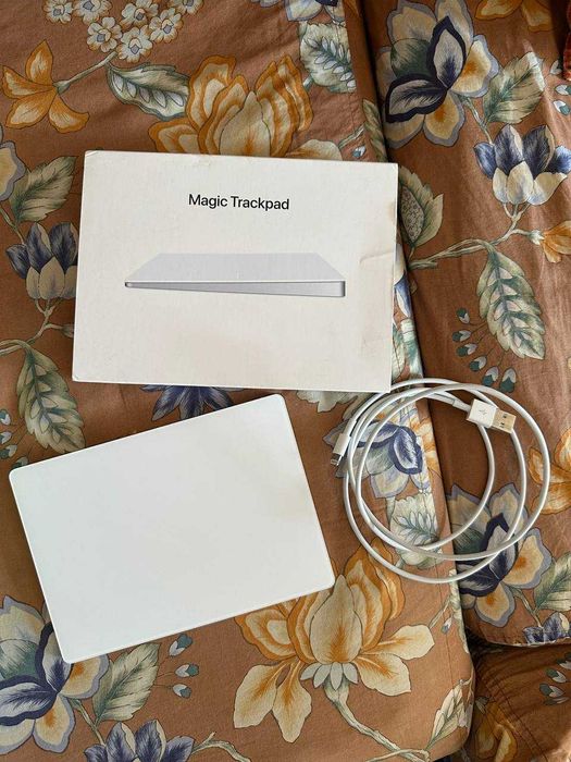 Apple Magic Trackpad 2 (Модел A1535, MJ2R2LL/A)