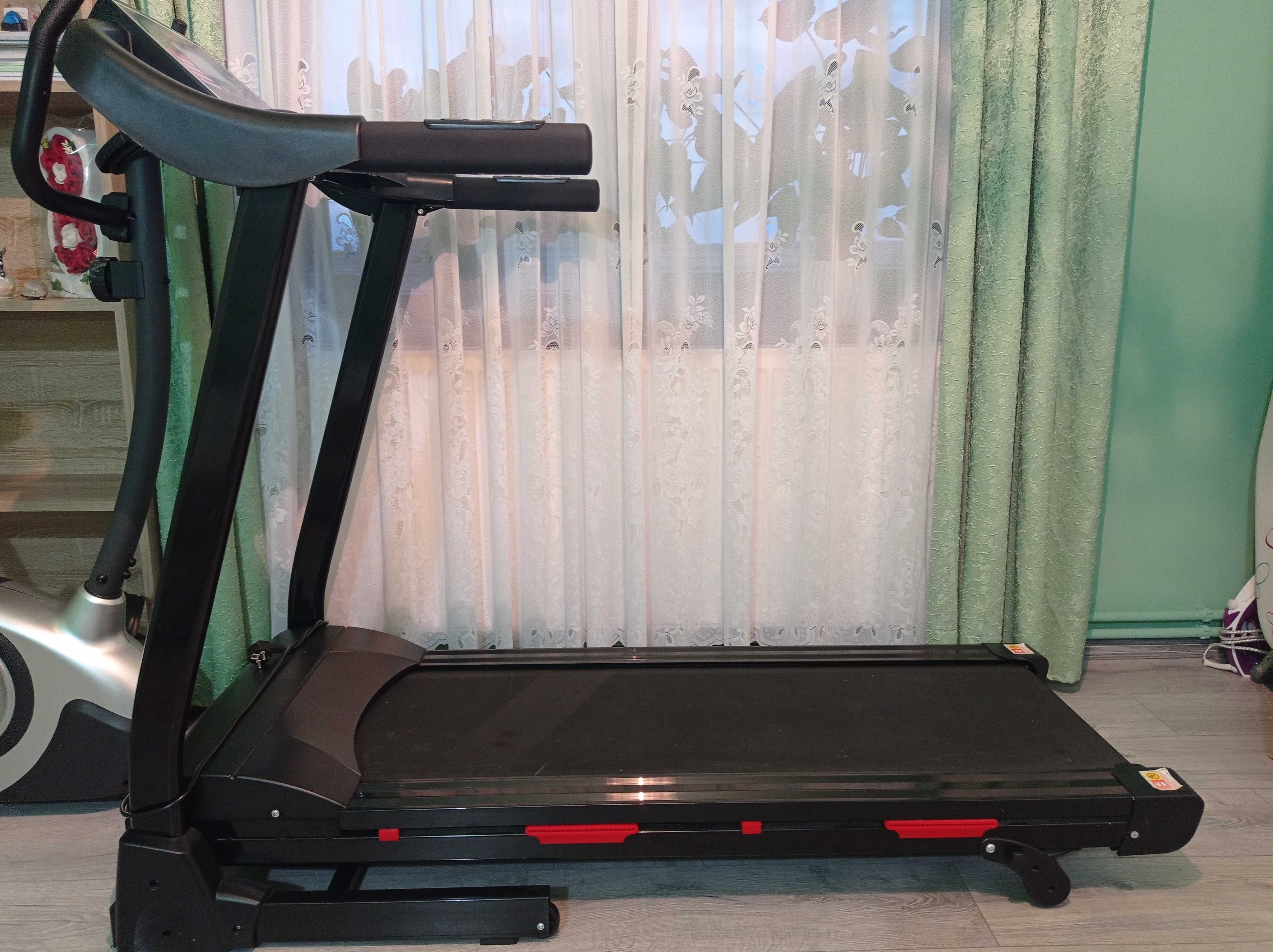 Banda de alergat electrica BodyFit F5000