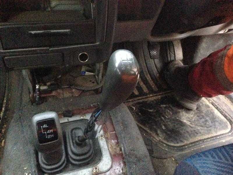 Мицубиши Паджеро спорт 2.5 TDI/Mitsubishi Pajero sport 2.5TDI на части