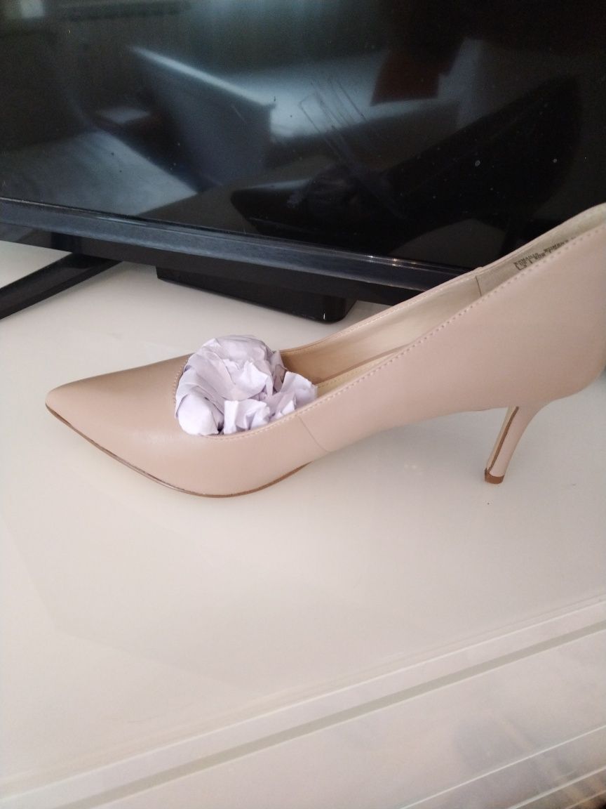 Чисто нови дамски обувки Nine West естествена кожа, размер 39 - 39.5