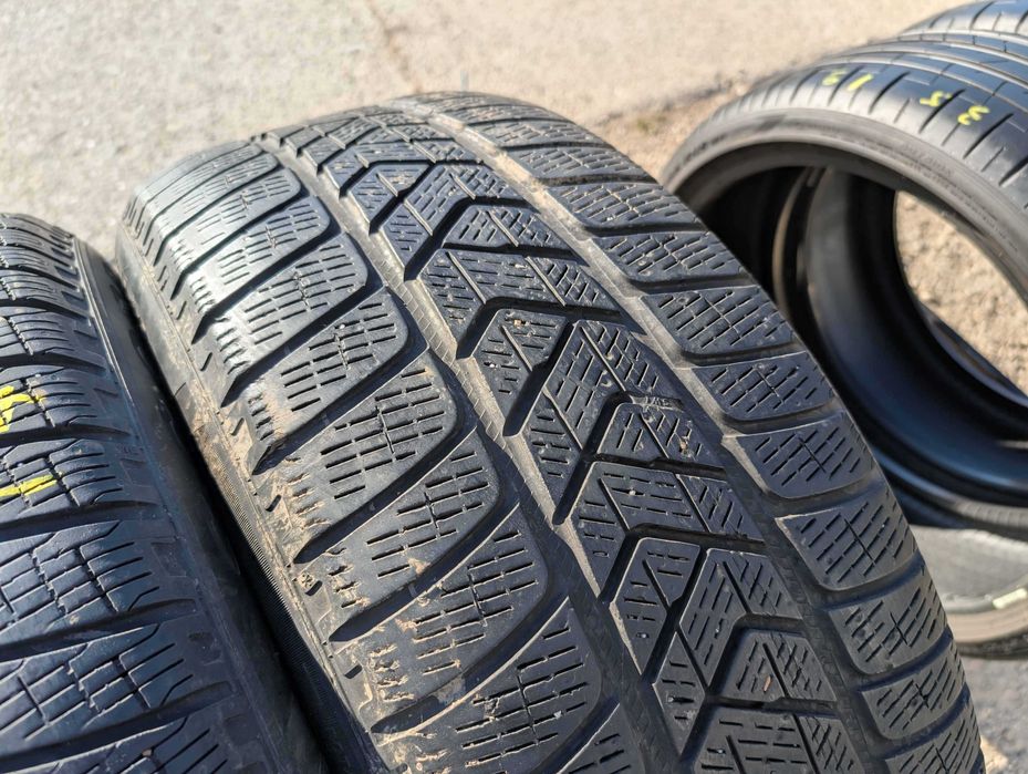 SET 2 Anvelope Iarna 255/50 R19 PIRELLI Scorpion Winter 107V - Runflat