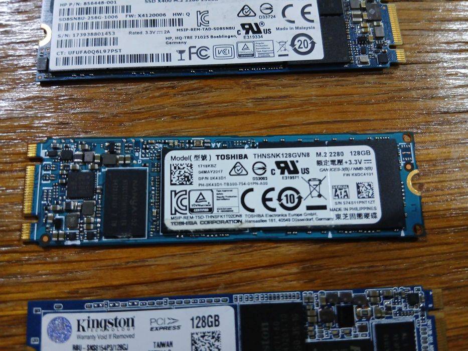Set 3 SSD-uri M.2