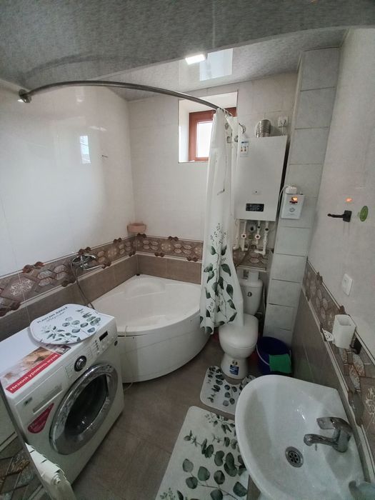 новастройка 2 хона 3 этаж Вокзалда жойлашган, Агентство