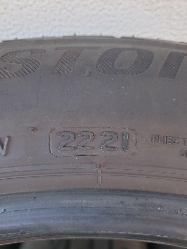 Летни гуми 4 броя BRIDGESTONE Turanza T001 205 55 R17 дот 2221