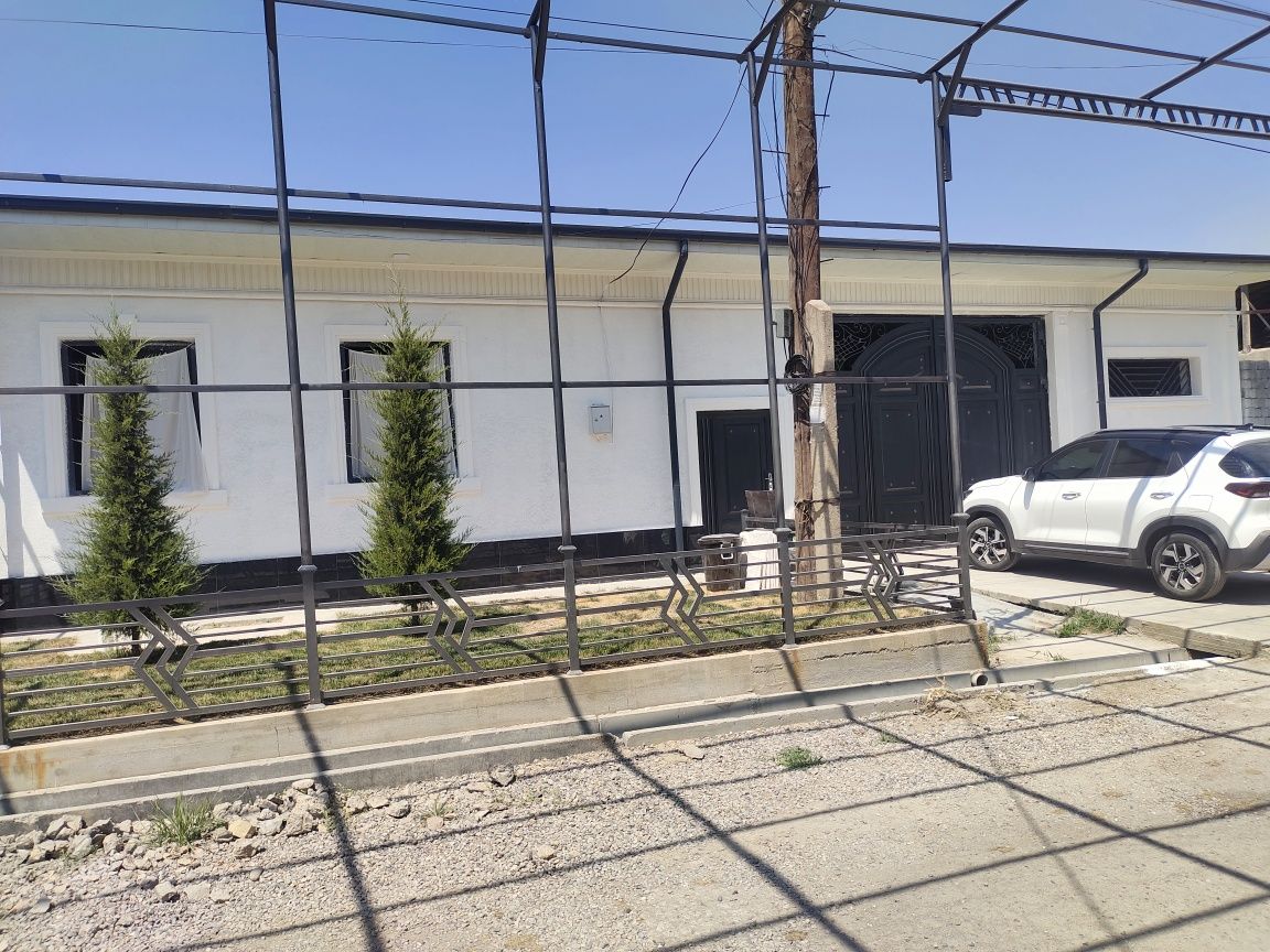 Hovli sotiladi umumiy maydoni 7 sotix