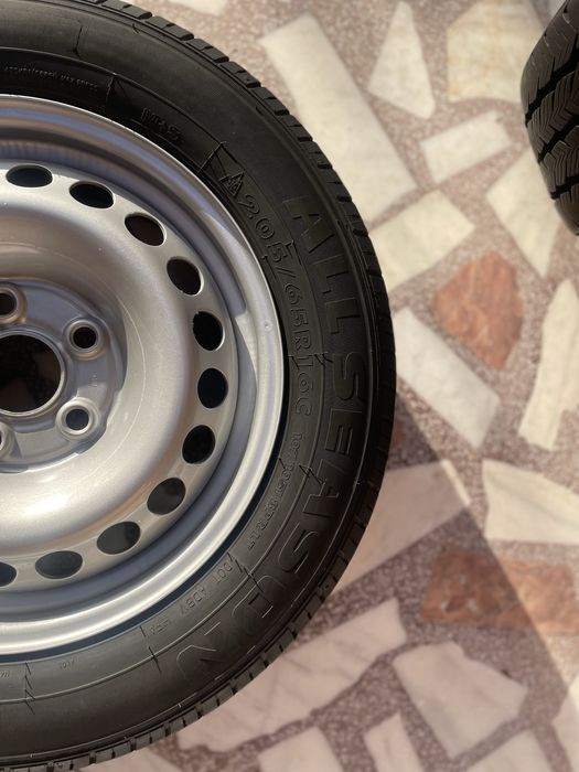 Anvelope cu jante de tabla VW T5 205/65/16C de iarna