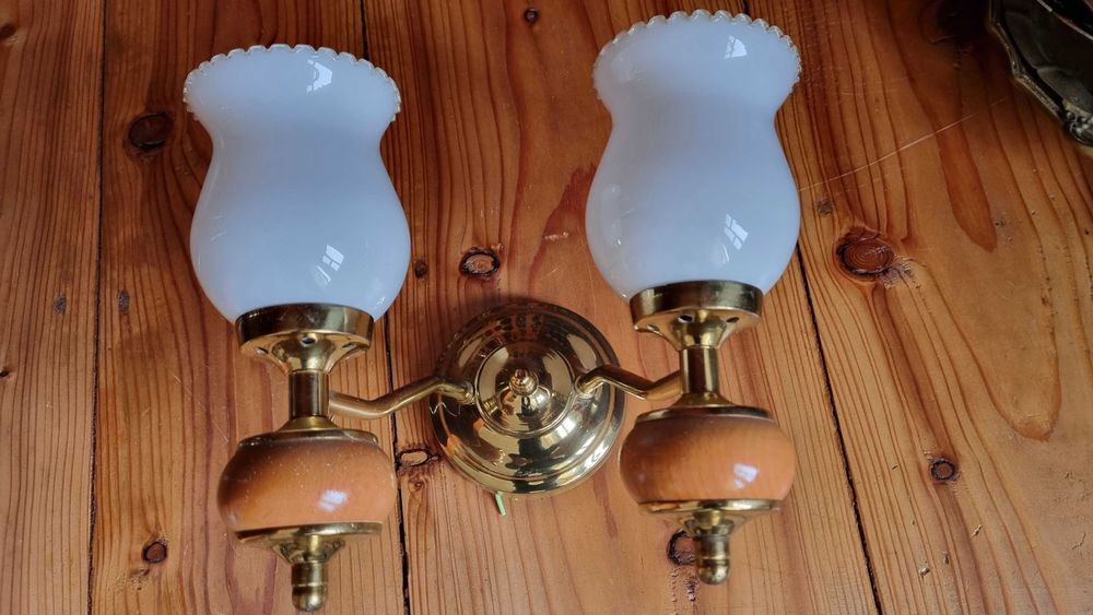 Aplice cu doua brate