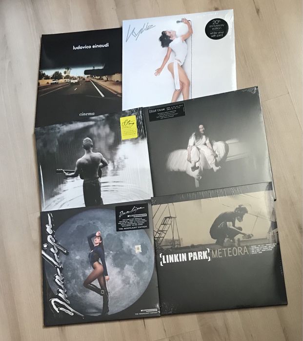 Виниловые пластинки в ассортименте