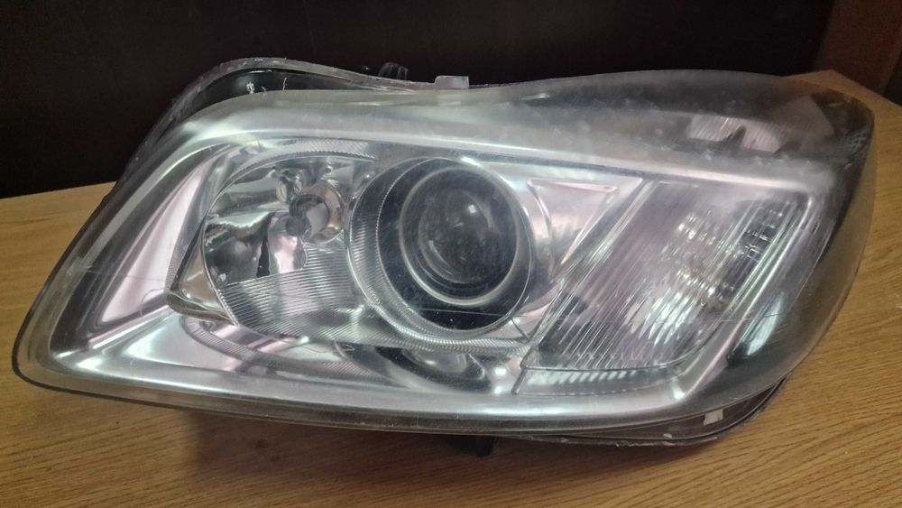 Opel Insignia Опел Инсигния ляв ксенон фар bi-xenon far lyav 2008-2013