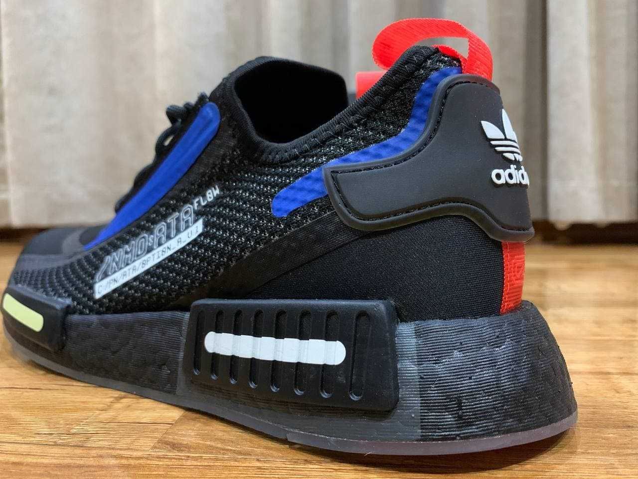 Мужские кроссовки Adidas NMD_R1 Spectoo РАЗМЕР 41