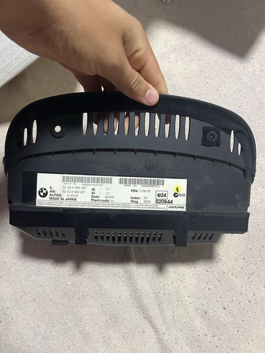 Ceasuri bord bmw e60 si navigatie mica