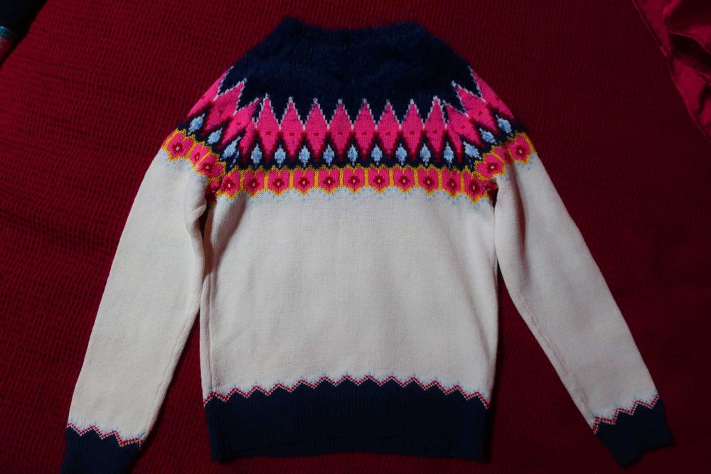 Pulover Craciun,made in UK,fete,7-8-9 ani,nou fara etichet