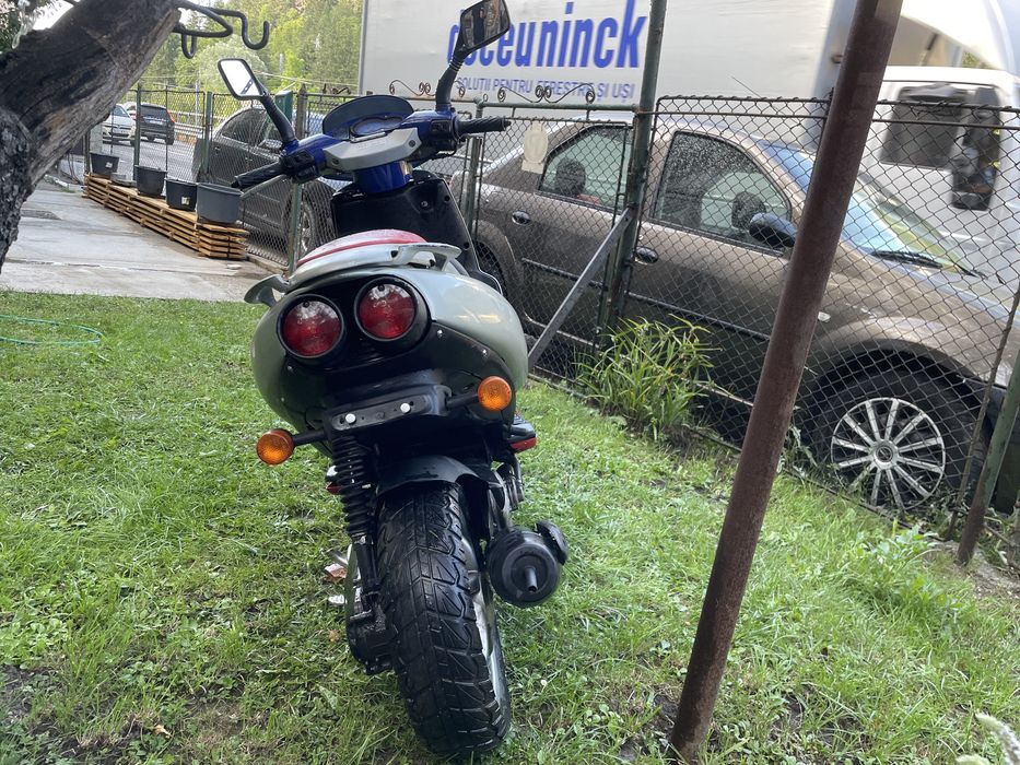 Aprilia sr50 scooter