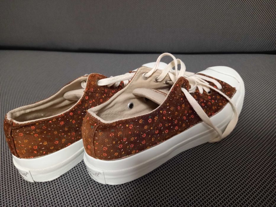 Tenesi Converse dama