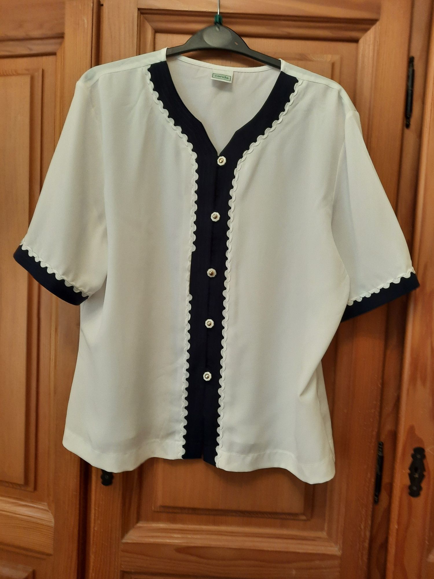 Bluza Canda alb cu bleumarin mărimea 46.
