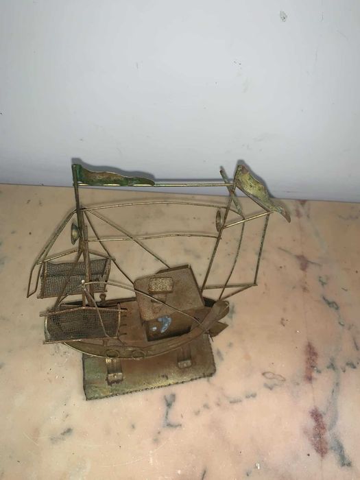 Corabie muzicala din fier facuta manual