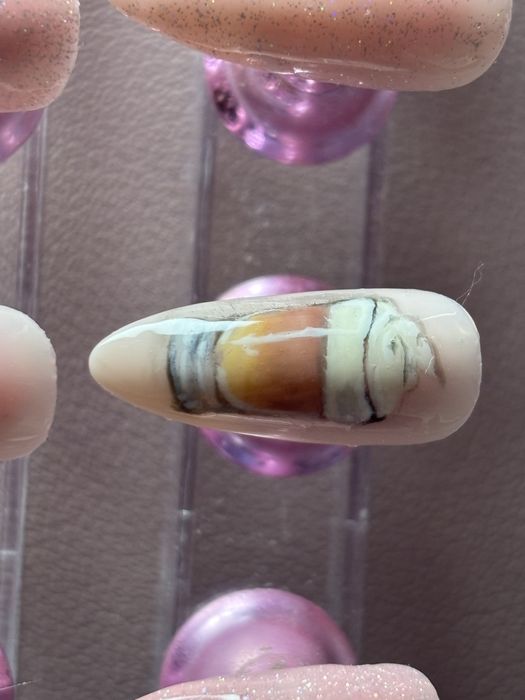 Press on излуствени нокти