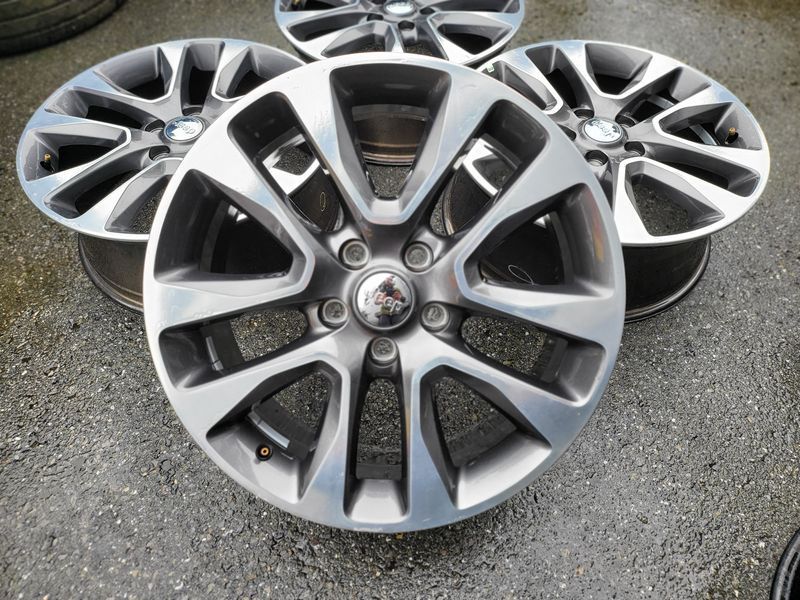 20цола JEEP Cherokee 5x127 Джееп 4бр Оригинални