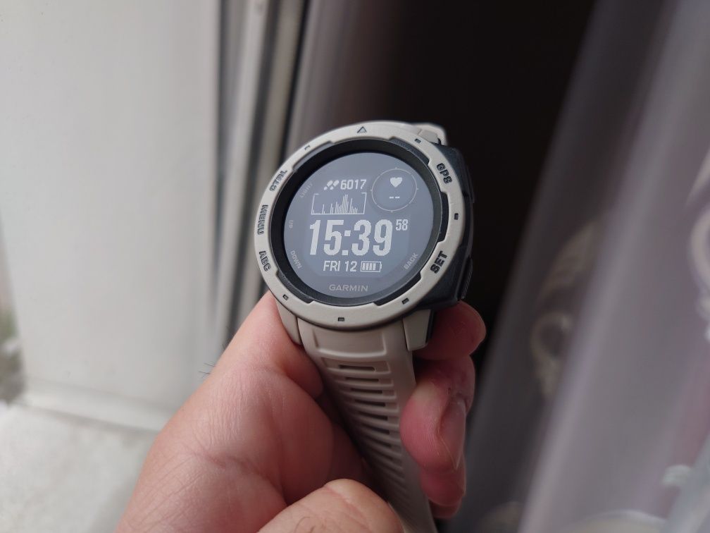 Garmin Instinct, Гармин Инстинкт