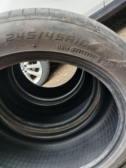 Vând set anvelope vara 245 45 18 si set 205 55 16