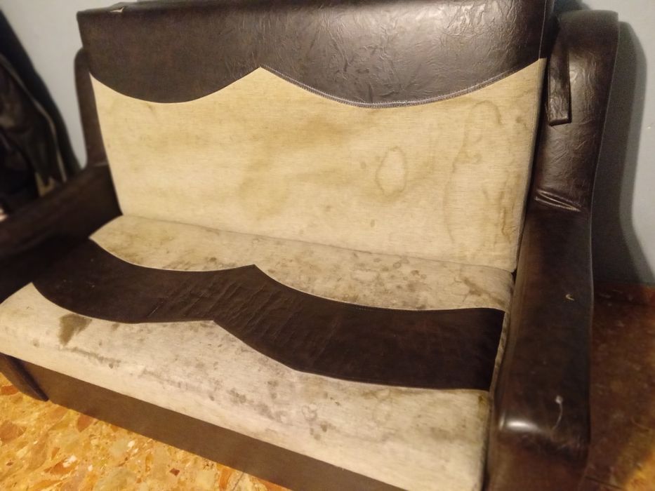 Vând canapea extensibila