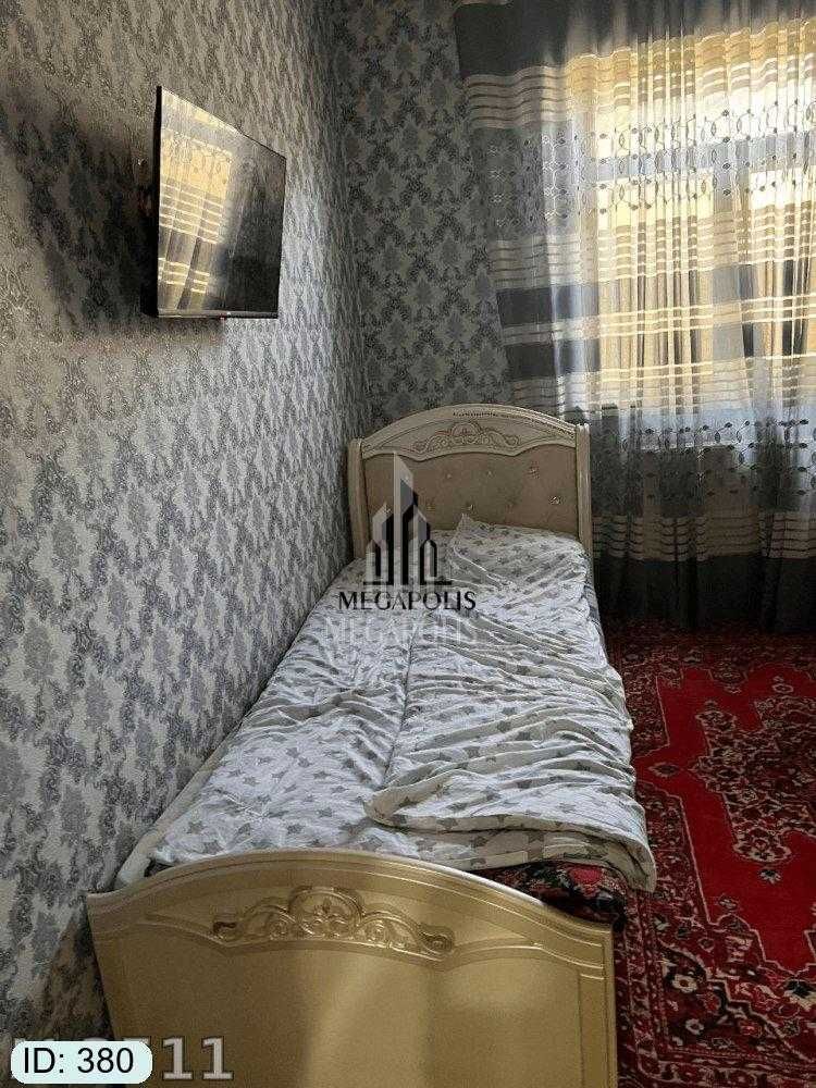 №380 Terakzor tarafda 3 xonali kvartira sotiladi