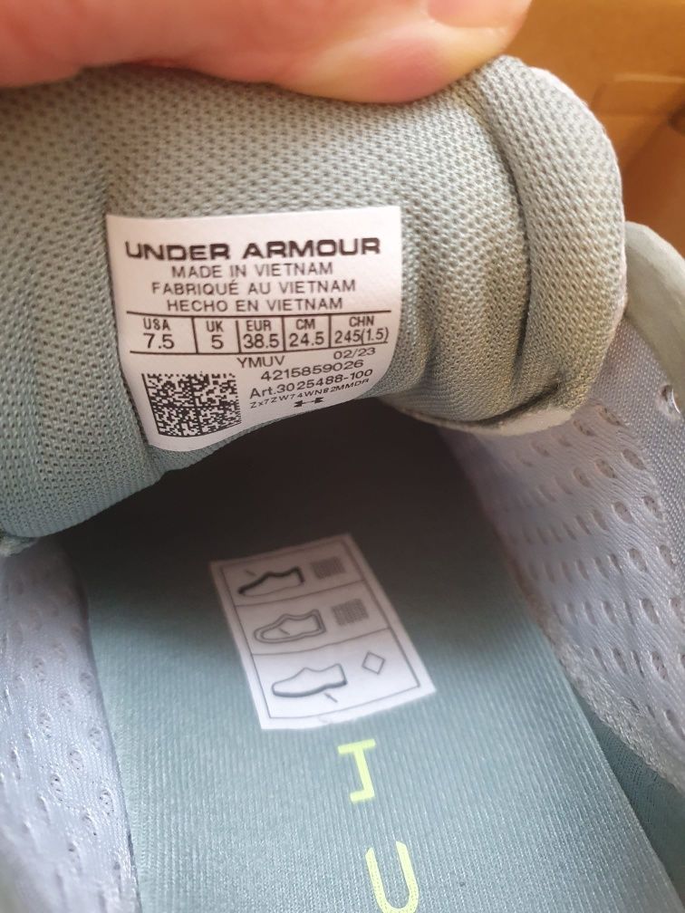 Adidasi Under Armour