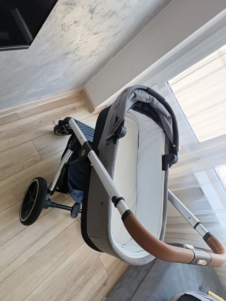 Cybex Balios S Lux 2 в 1 SLV сребриста рама Soho Grey