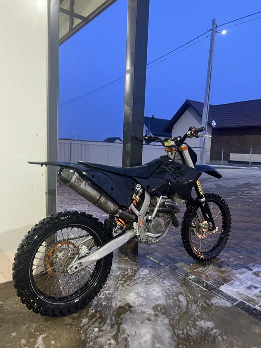ktm full cross 250 4t.