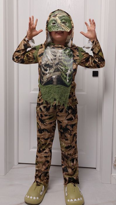 Costum de Halloween zombi verde