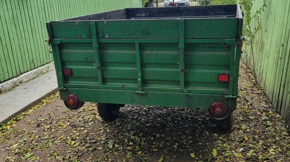 Vand Remorca 1 ax (2.5 tone) si Remorca auto (5 tone)