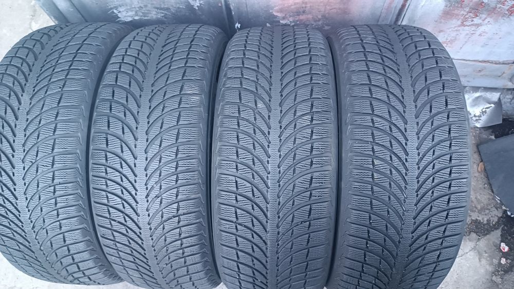 235/55/19 Michelin