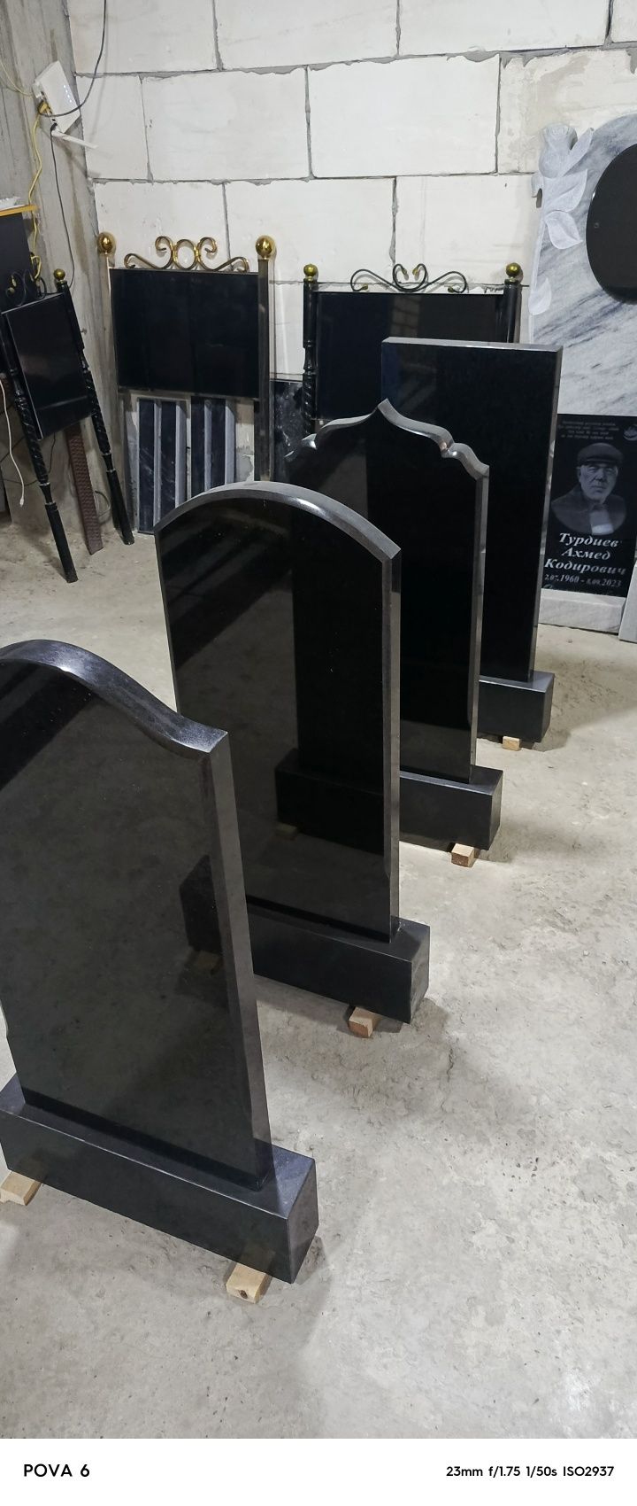 Памятники из гранита