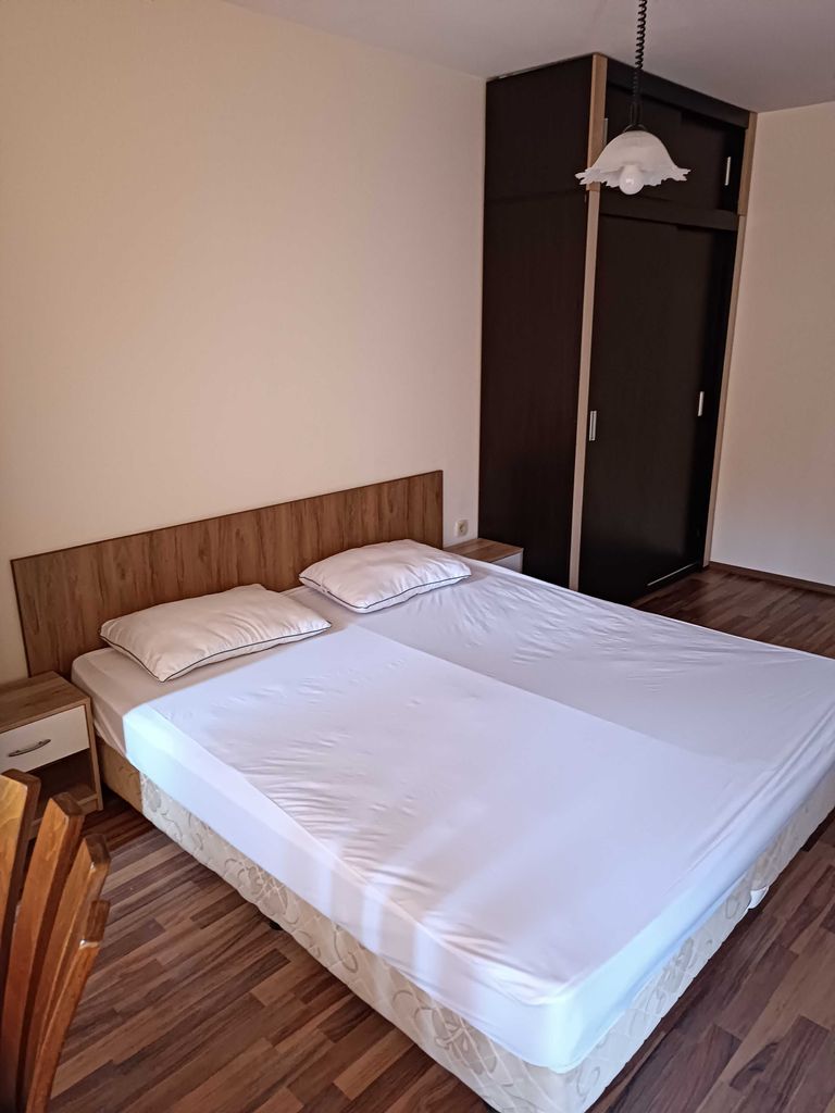 Дава се под наем Двустаен апартамент в Варна, Трошево - 78 кв.м за 382.5 € - Снимка #1