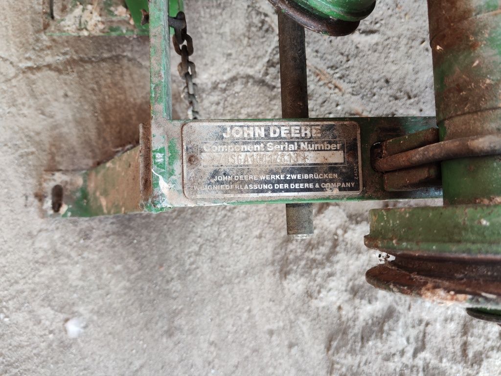 Vând compresor clima combina 1075 John Deere