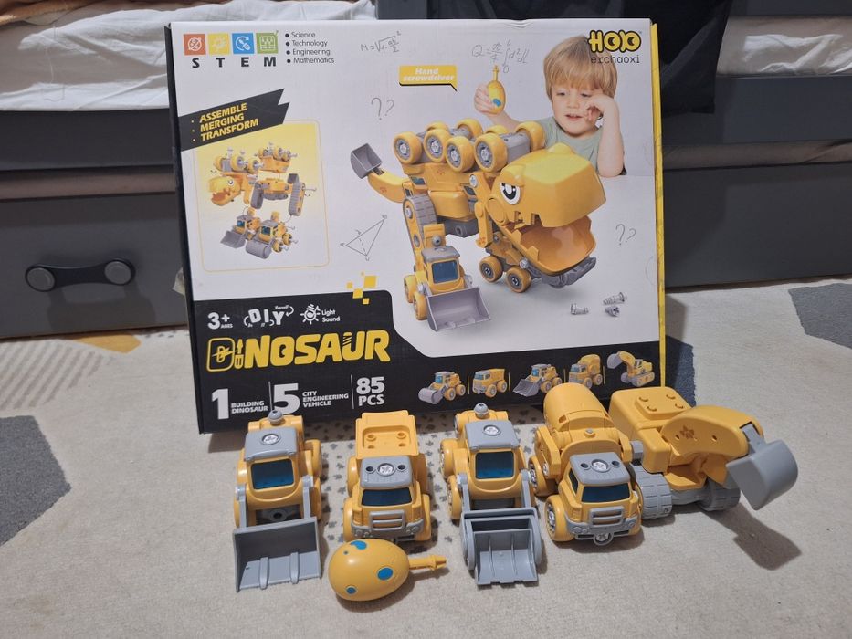 Set constructie robot dinozaur de jucarie 5 in 1 cu masini constructii