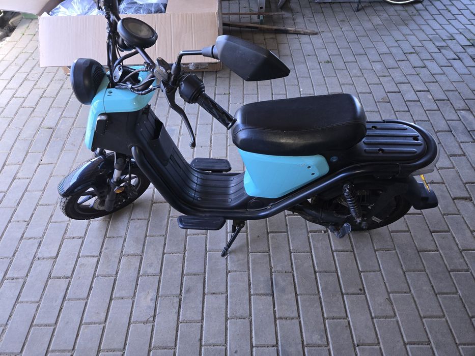 Scuter electric NIU – motor Bosch – fără permis – 25 km/h