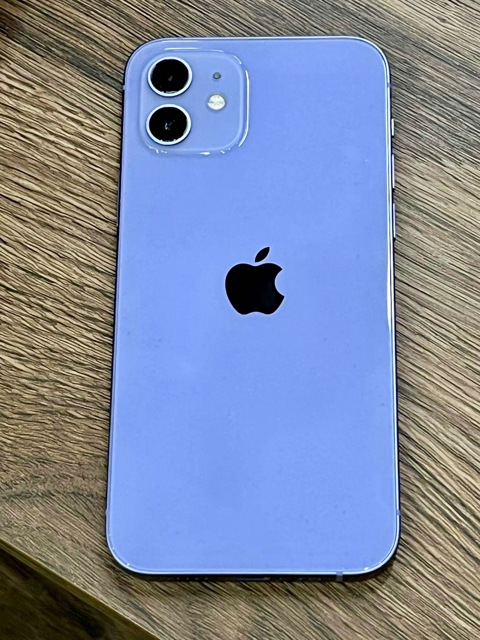 iPhone 12, Purple, 128 GB, отлично състояние