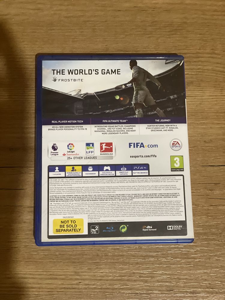 Продавам две игри за PlayStation 4: Watch Dogs и Fifa 18