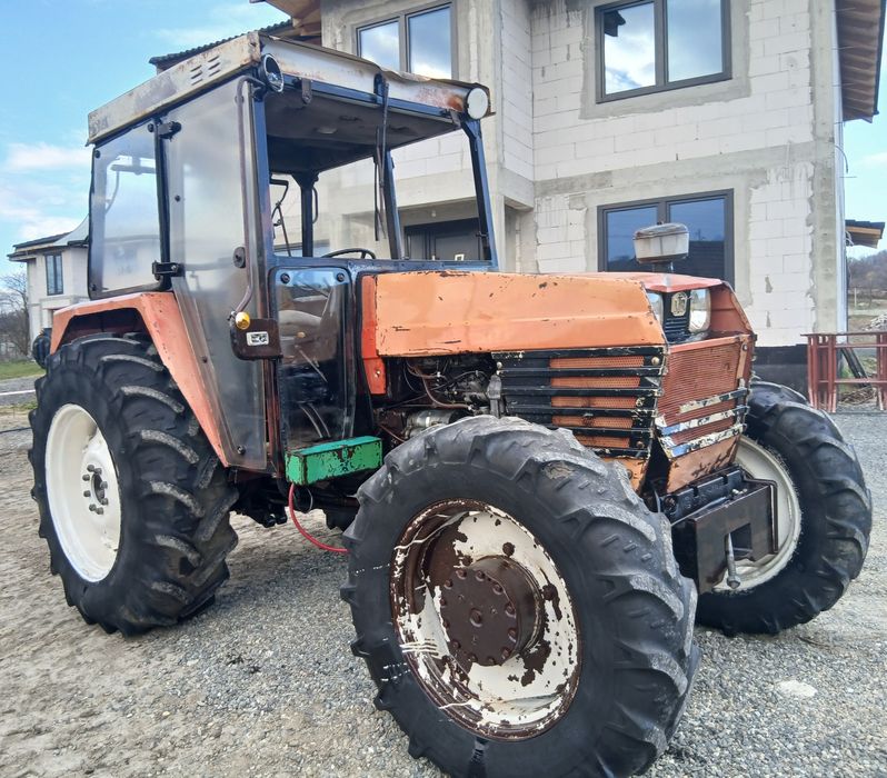 Tractor Universal 703 dtc 4x4 in 4 cilindri  70 cp cu doua manete Fiat