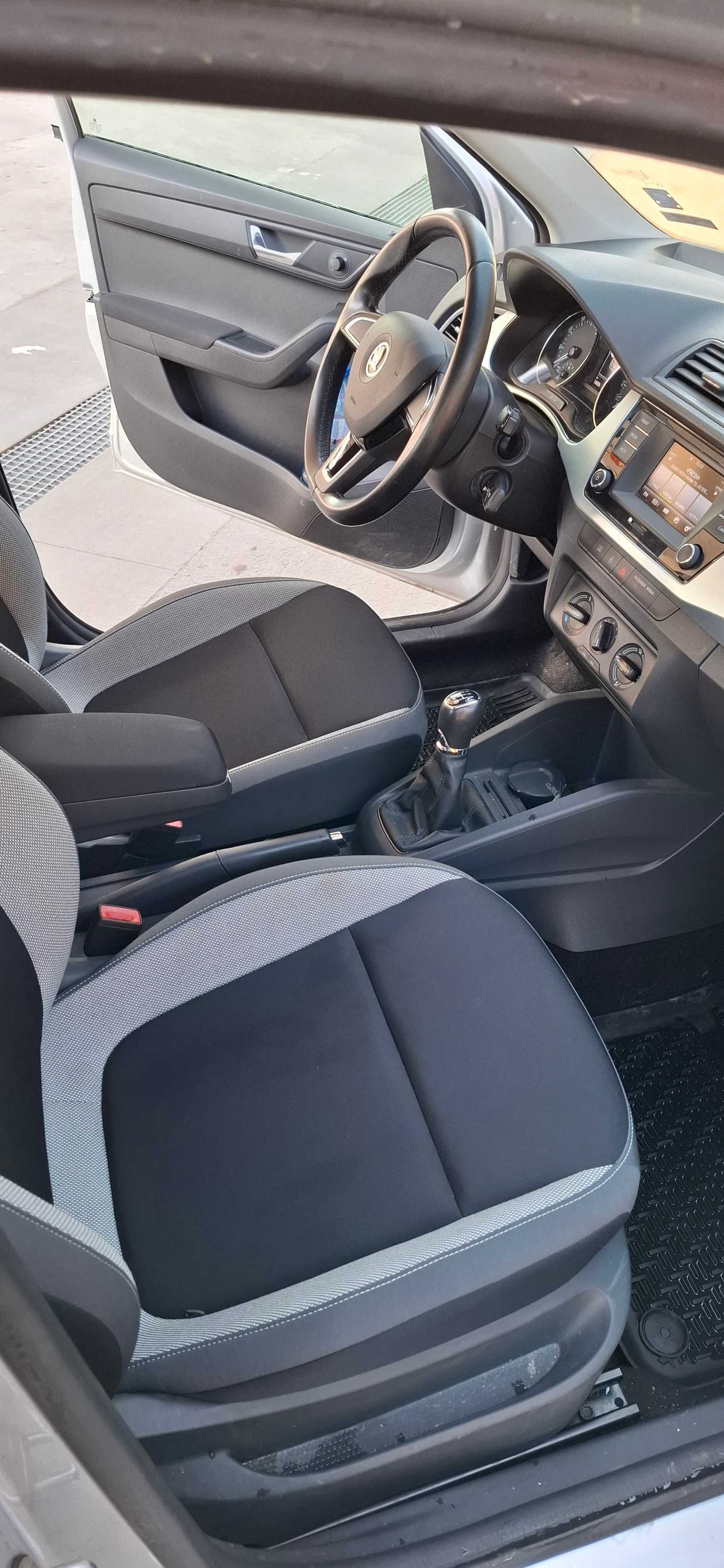 Skoda Fabia 1.0 MPI на 14 258км,