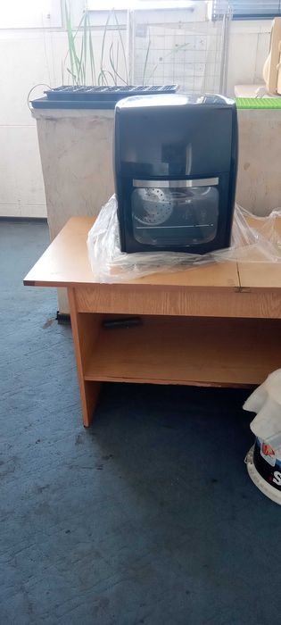 Еърфрайер чисто нов